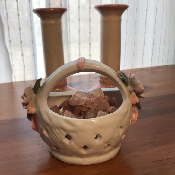 Ceramic Candlestick Holder & Ceramic Bath Salts Basket - Picture 6 of 8